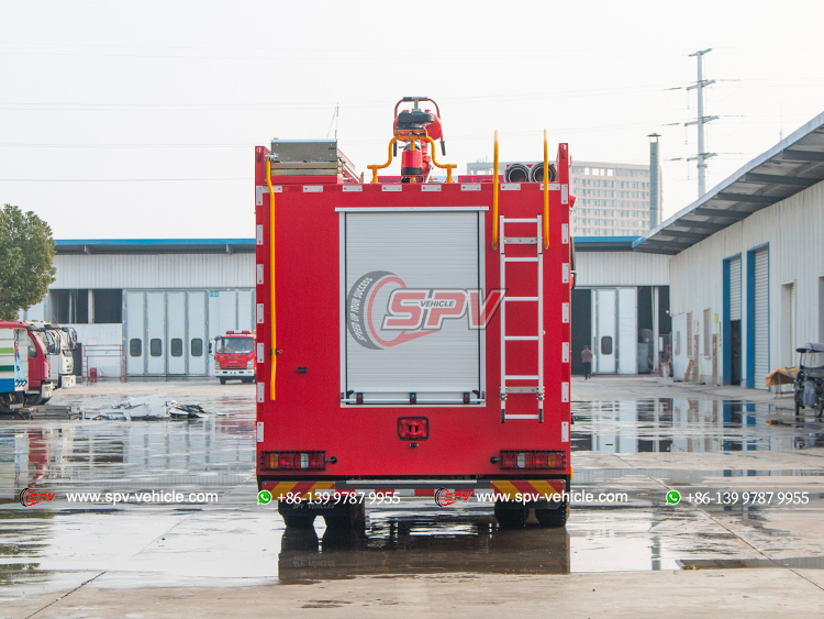 Sinotruk 8,000 Litres  Fire Fighting Truck